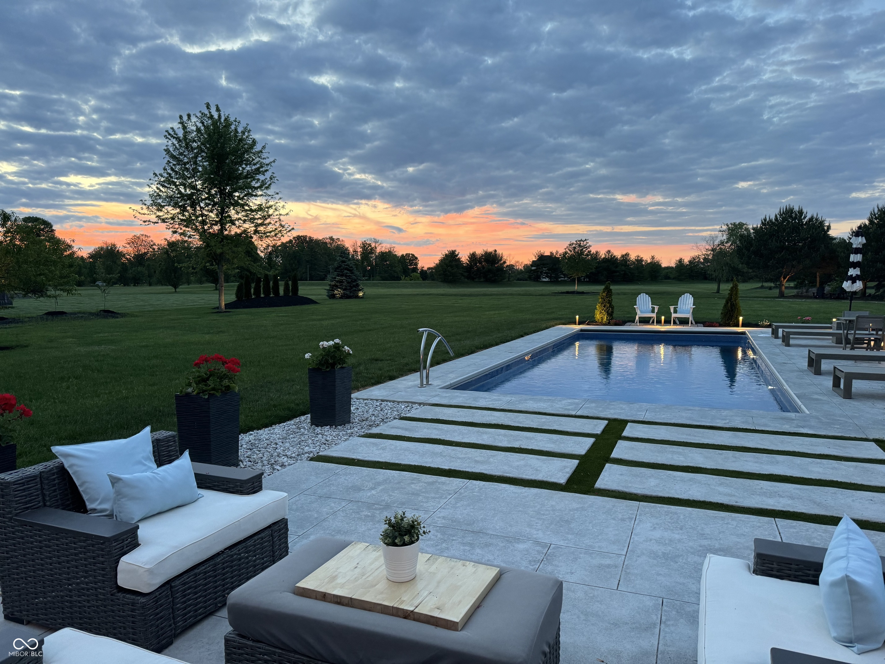 7850 Cheval Rue Court Zionsville, IN 46077 - Photo 3 of 74