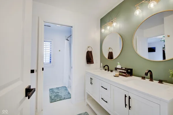 $1,995,000 | 7850 Cheval Rue Court, Zionsville, IN 46077