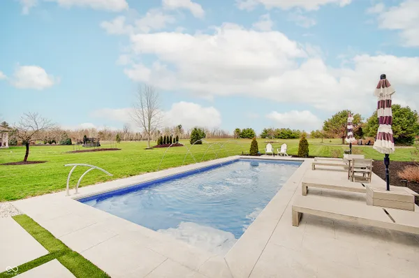 $1,995,000 | 7850 Cheval Rue Court, Zionsville, IN 46077