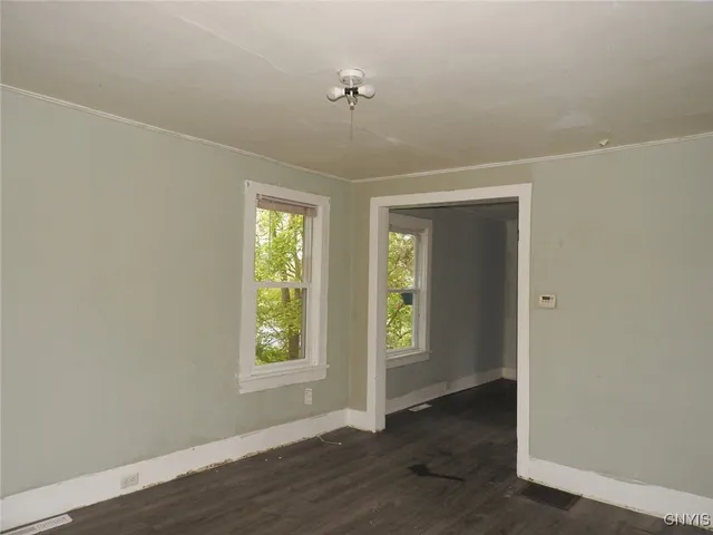 $95,000 | 108 Green St Place, Syracuse, NY 13203