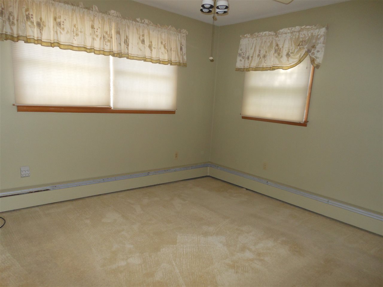 4812 Barnes Road Millington, MI 48746 - Photo 10 of 12 50017516-9.JPG
