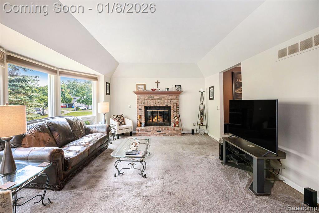 2358 Highfield Road Waterford, MI 48329 - Photo 4 of 30 Gallery Image 4