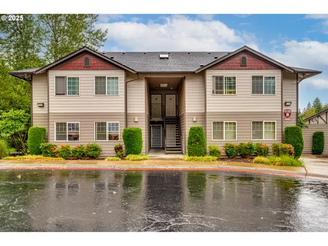 $295,000 | 14605 Northeast 20th Avenue, Unit B101, Vancouver, WA 98686