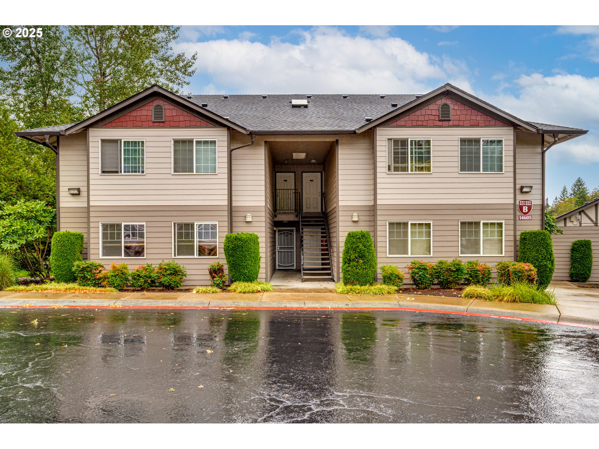 14605 Northeast 20th Avenue, Unit B101 Vancouver, WA 98686 - Photo 1 of 17
