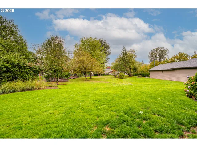 $295,000 | 14605 Northeast 20th Avenue, Unit B101, Vancouver, WA 98686