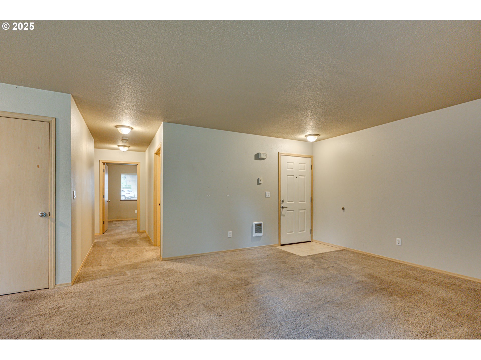 14605 Northeast 20th Avenue, Unit B101 Vancouver, WA 98686 - Photo 8 of 17