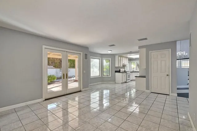 a view of livingroom with furniture and windows