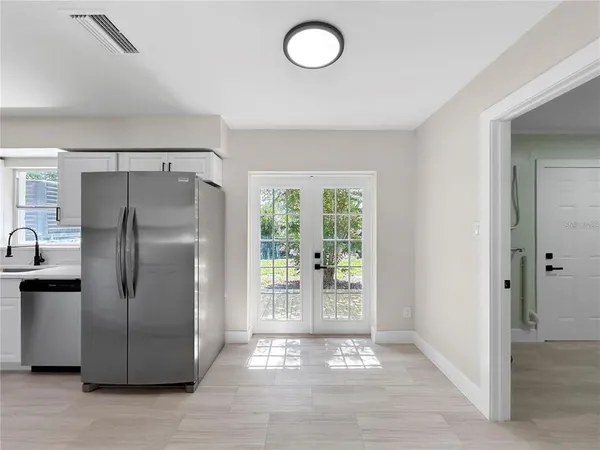 $394,900 | 413 Country Club Drive, Oldsmar, FL 34677