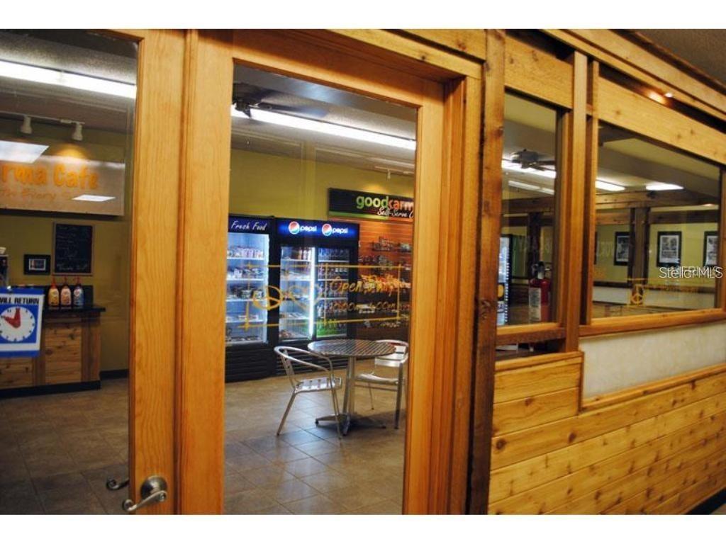 2295 Mexican Way, Unit 21 Clearwater, FL 33763 - Photo 57 of 90