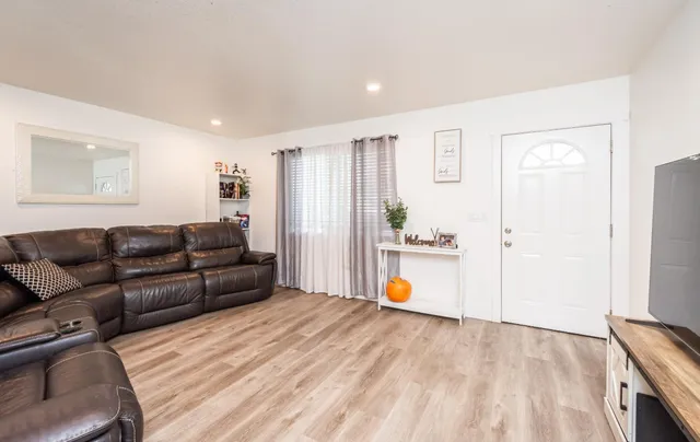 $799,999 | 5149 Ada Lane, Sacramento, CA 95838