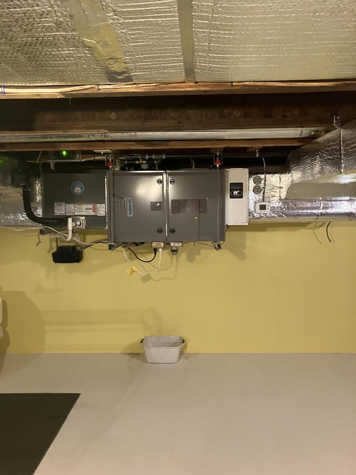 40 Shellback Way, Unit F Mashpee, MA 02649 - Photo 25 of 29 a close view of a stove