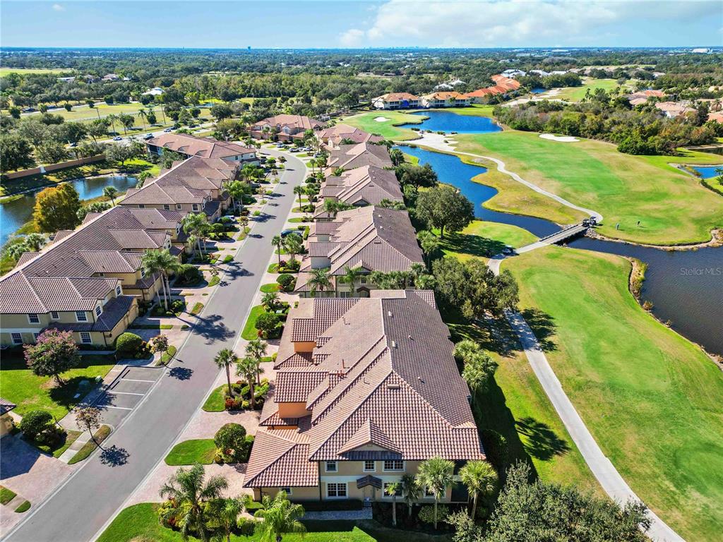 8364 Miramar Way Lakewood Ranch, FL 34202 - Photo 4 of 70