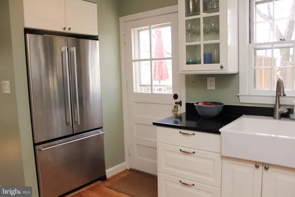 $3,000 | 9510 Warren Street, Silver Spring, MD 20910