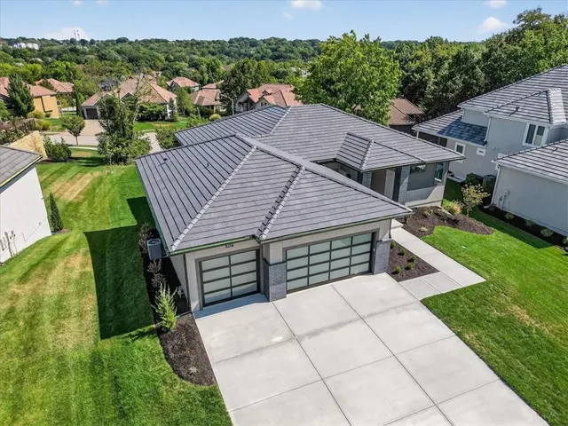 $1,149,900 | 5907 North Lucerne Avenue, Kansas City, MO 64151