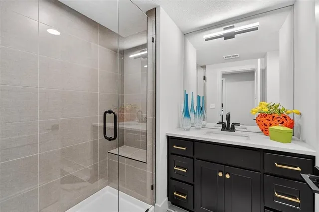 $1,149,900 | 5907 North Lucerne Avenue, Kansas City, MO 64151