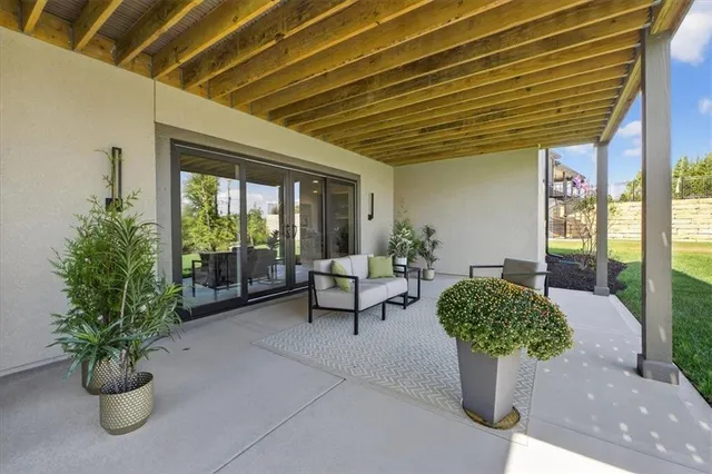 $1,149,900 | 5907 North Lucerne Avenue, Kansas City, MO 64151