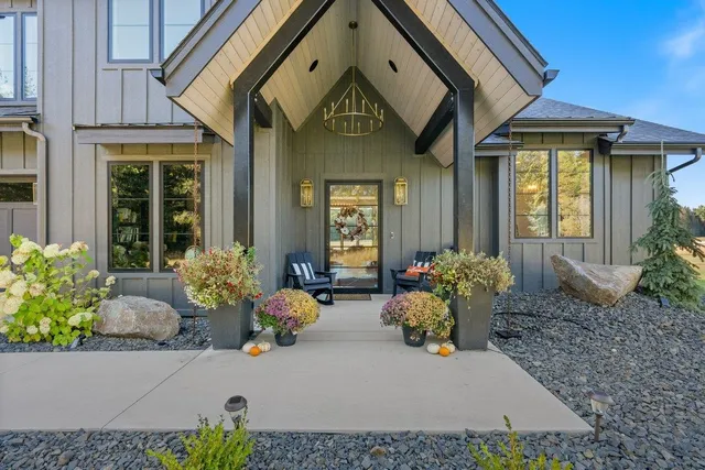 $4,500,000 | 713 North Center Valley Road, Sandpoint, ID 83864