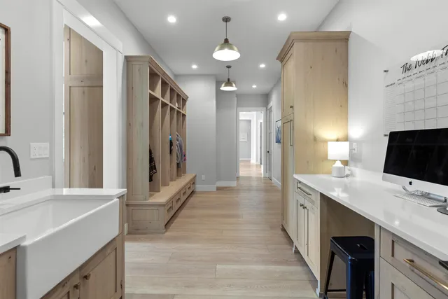 $4,500,000 | 713 North Center Valley Road, Sandpoint, ID 83864