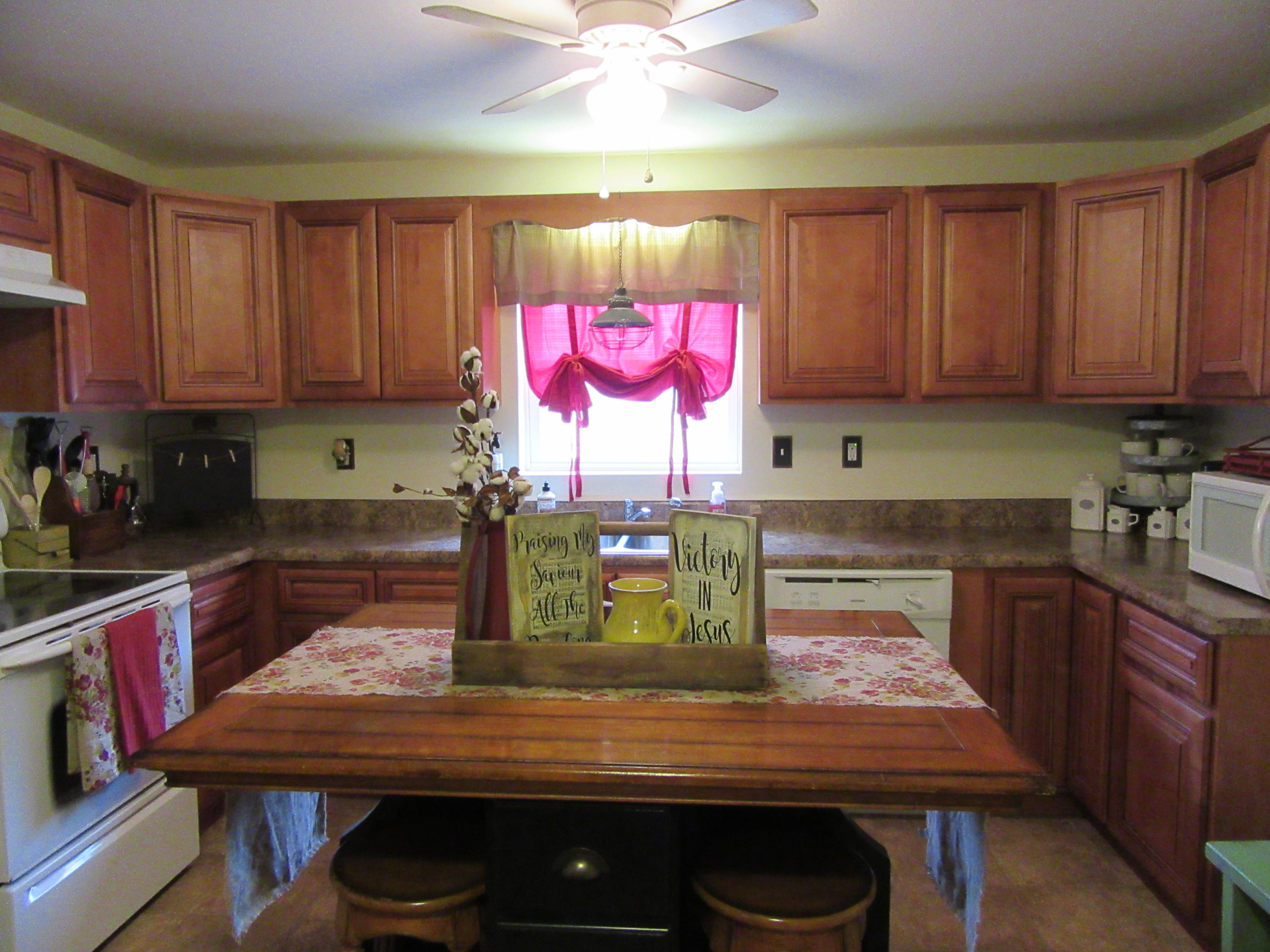 1451 Ridgeview Drive Clinton, TN 37716 - Photo 18 of 21 IMG_0334
