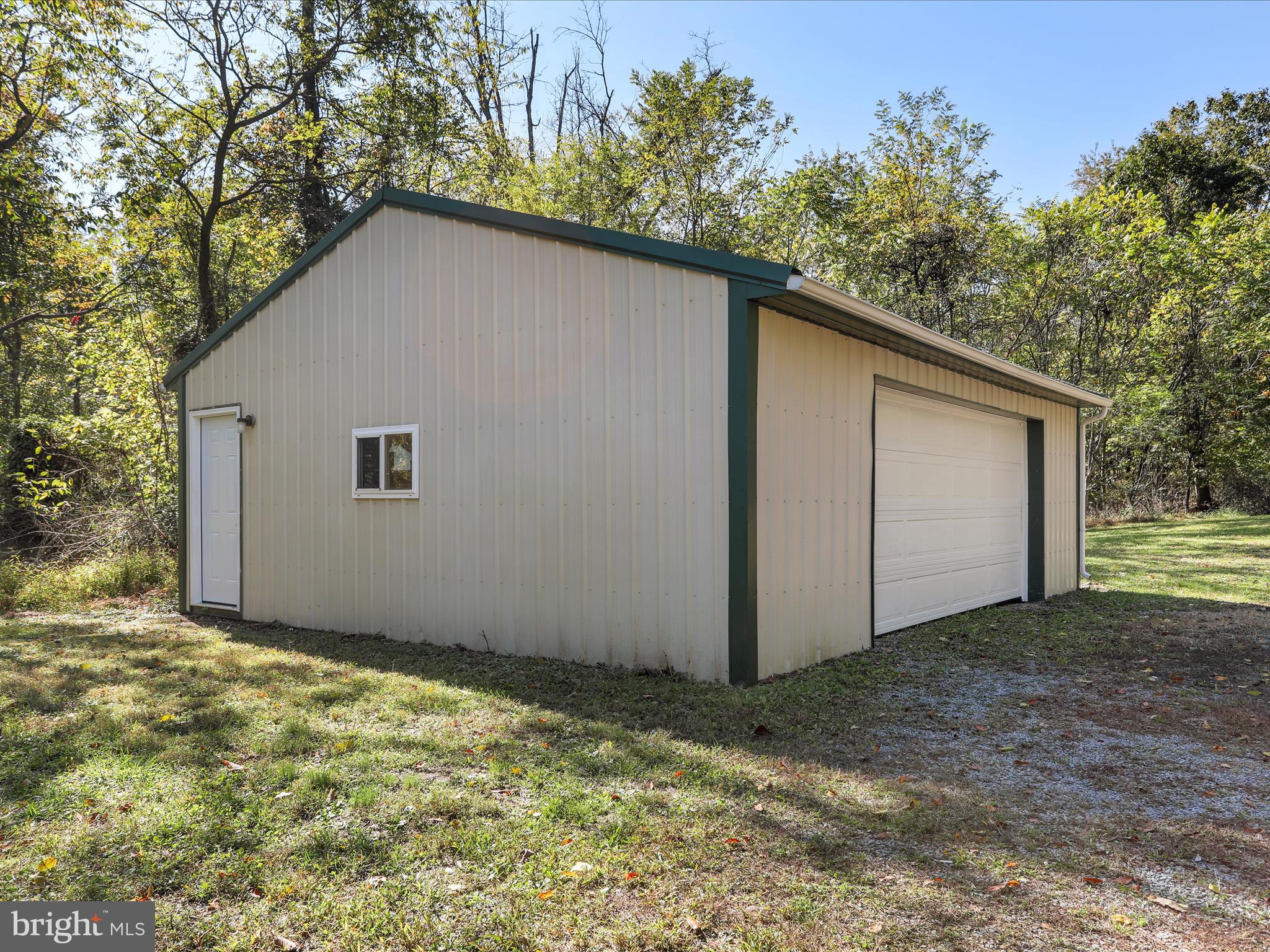 156 Potomacview Lane Berkeley Springs, WV 25411 - Photo 6 of 27