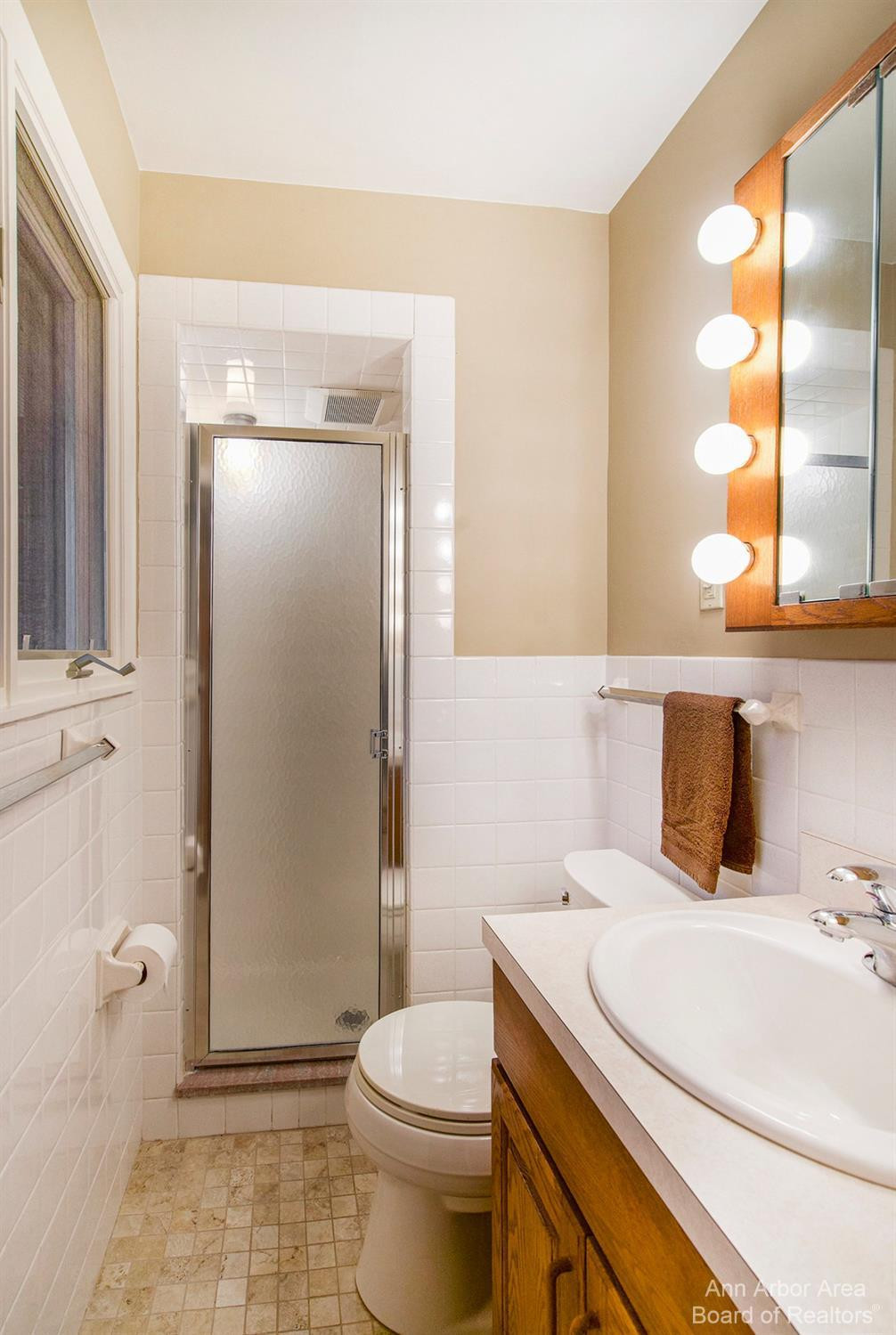 2424 Manchester Road Ann Arbor, MI 48104 - Photo 20 of 43 Photo 20