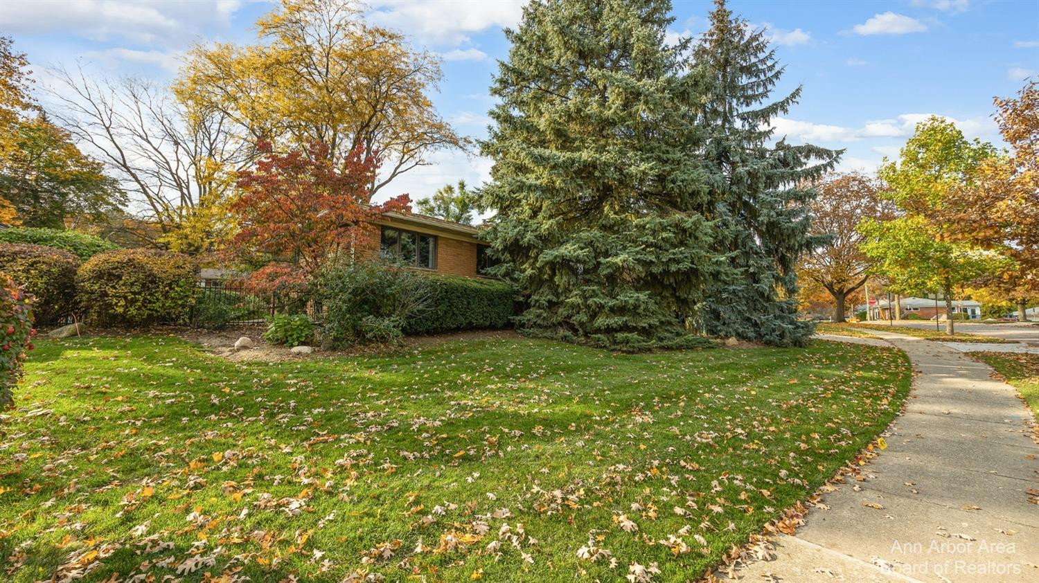 2424 Manchester Road Ann Arbor, MI 48104 - Photo 36 of 43 Photo 36