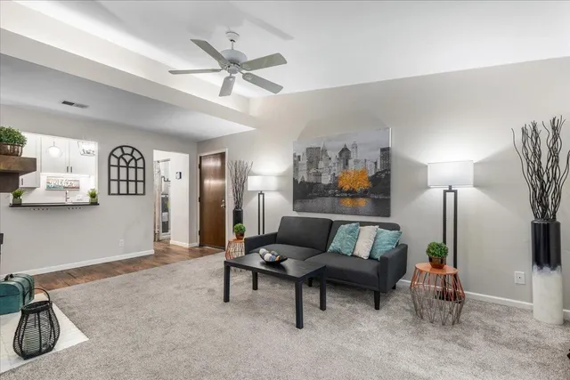 $189,900 | 360 Park Hill Drive, Unit G, Pewaukee, WI 53072