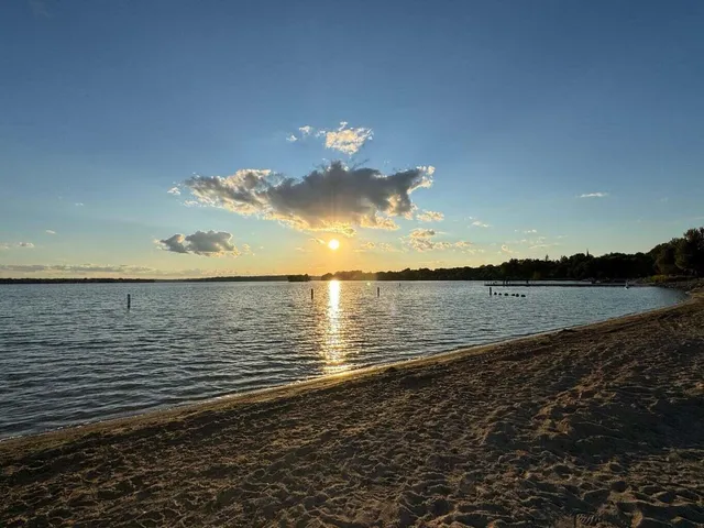 $189,900 | 360 Park Hill Drive, Unit G, Pewaukee, WI 53072