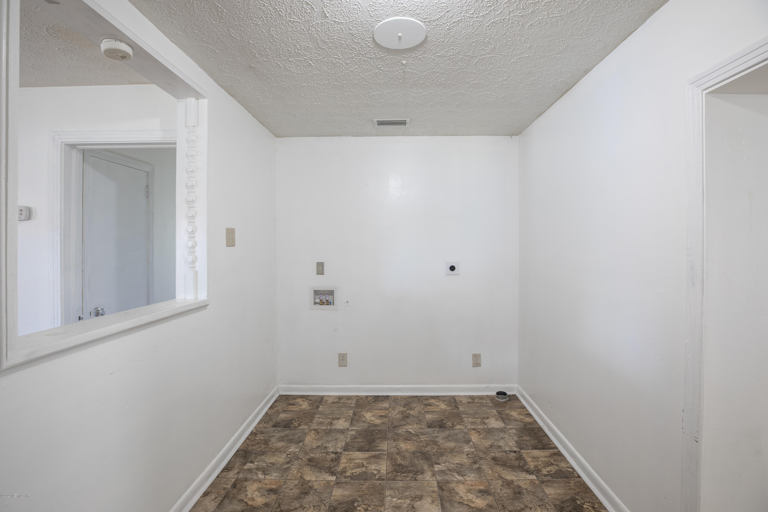 8242 Lone Star Road Jacksonville, FL 32211 - Photo 14 of 20 LoneStar-9
