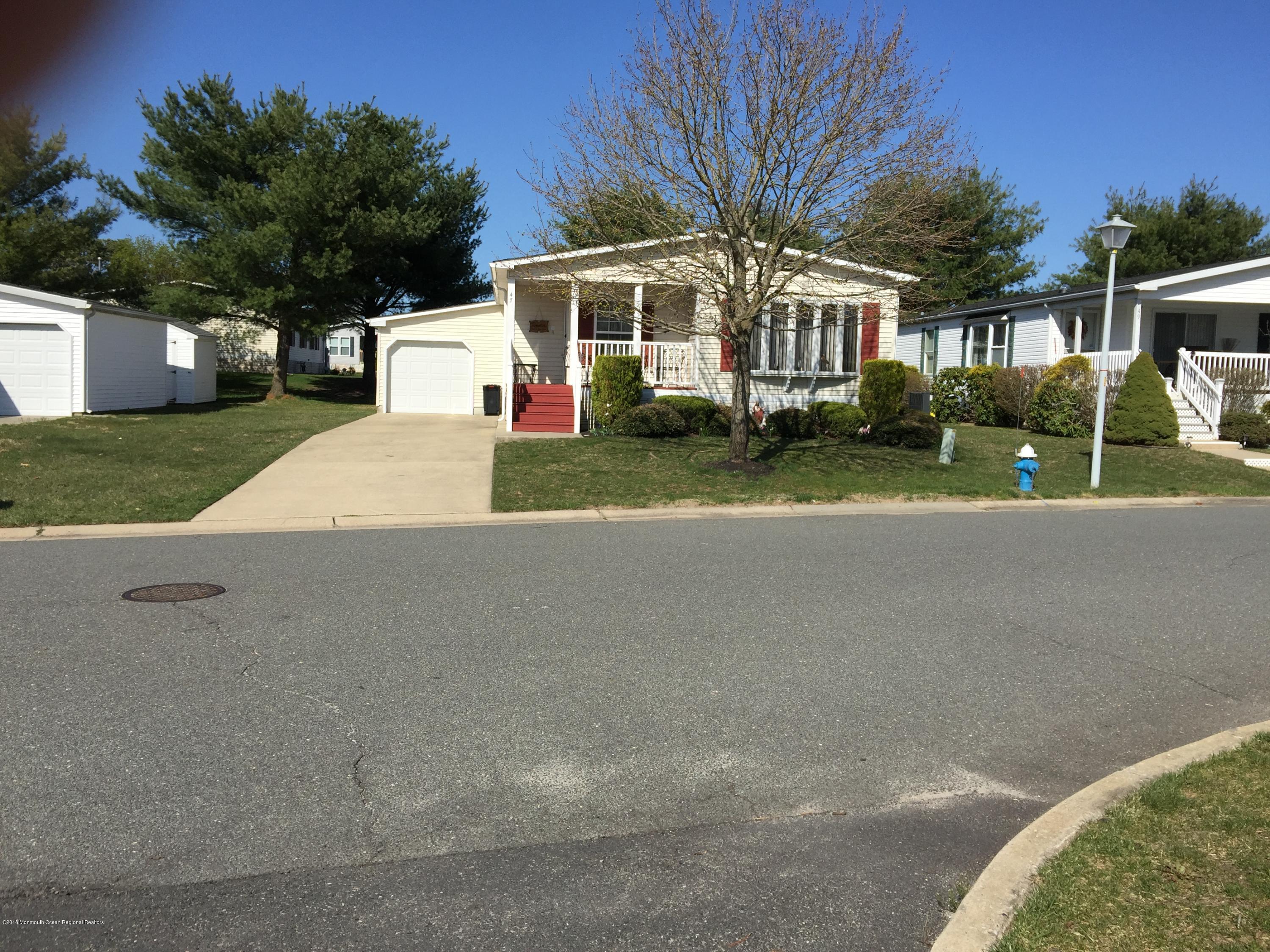 47 Pine Ridge Boulevard Whiting, NJ 08759 - Photo 1 of 17 47 B