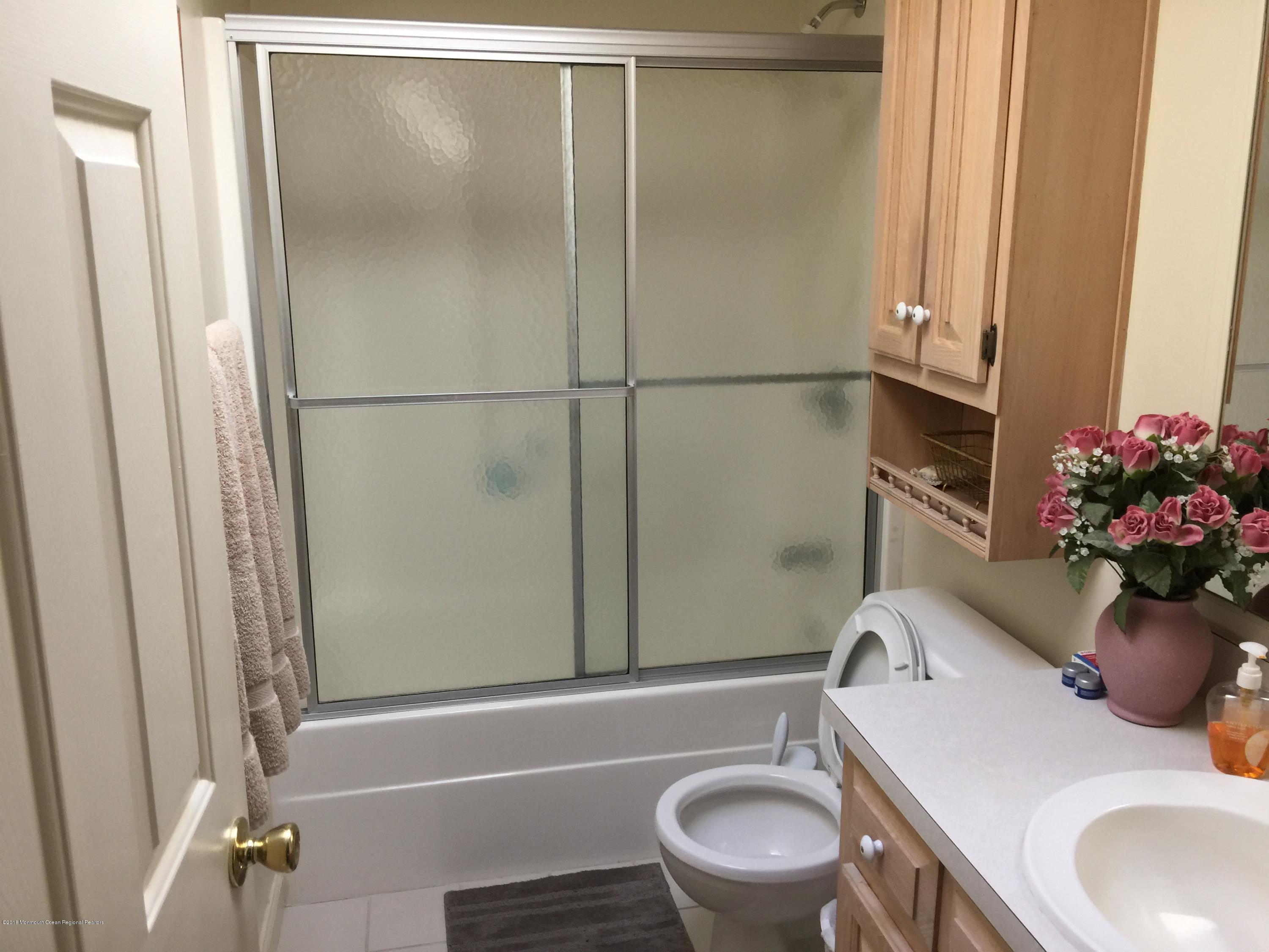 47 Pine Ridge Boulevard Whiting, NJ 08759 - Photo 15 of 17 IMG_0818 (1)
