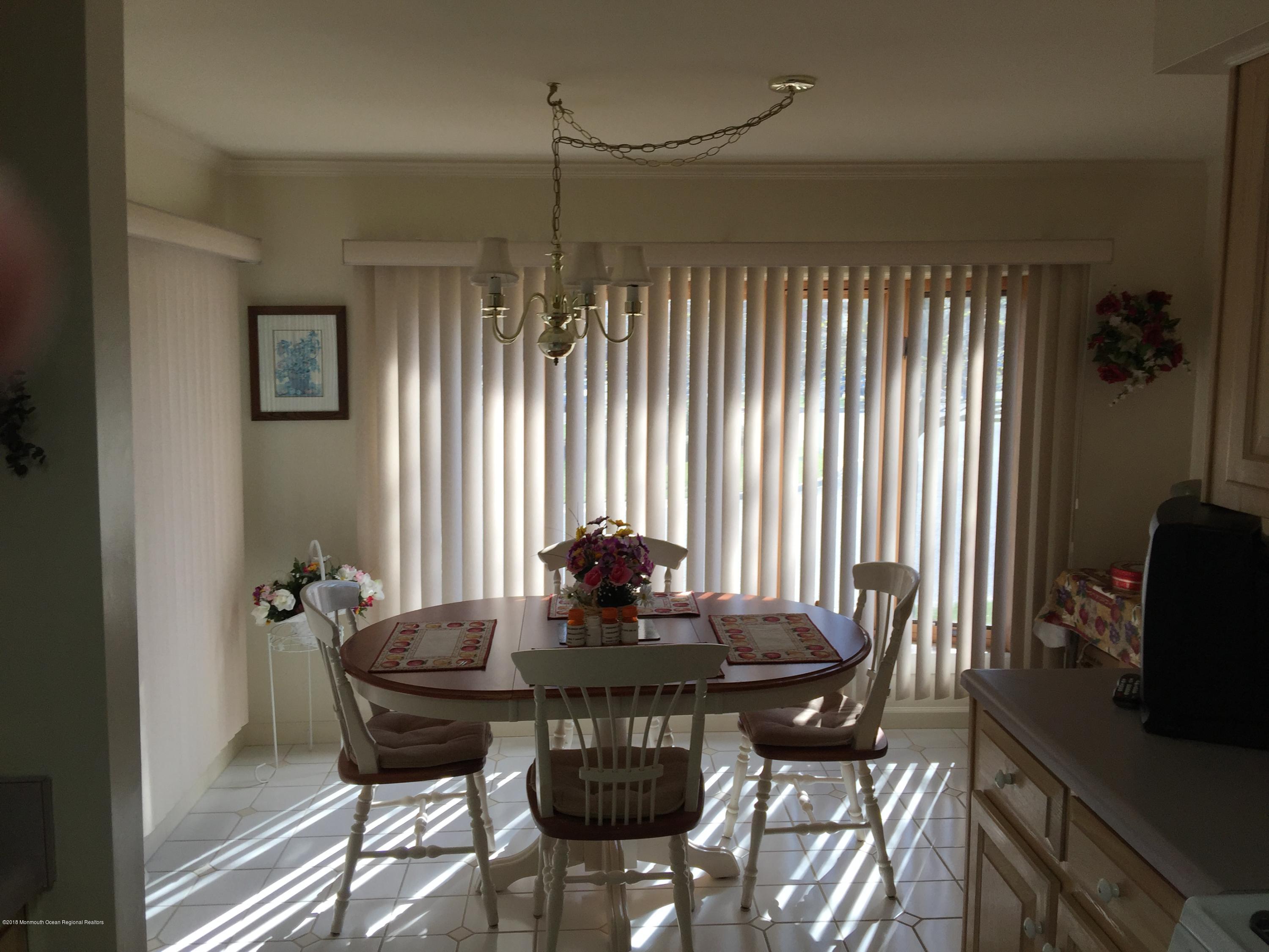 47 Pine Ridge Boulevard Whiting, NJ 08759 - Photo 8 of 17 IMG_0803