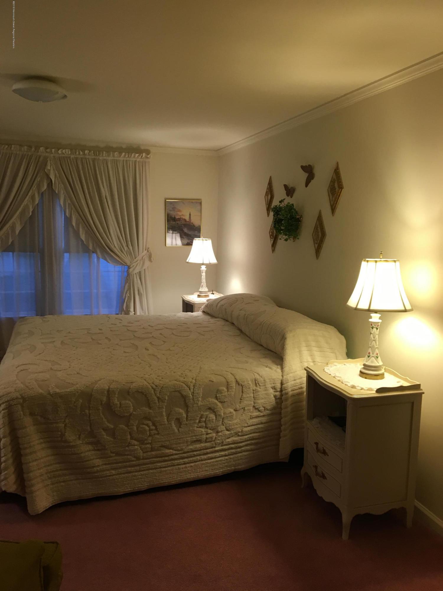 47 Pine Ridge Boulevard Whiting, NJ 08759 - Photo 10 of 17 IMG_9569