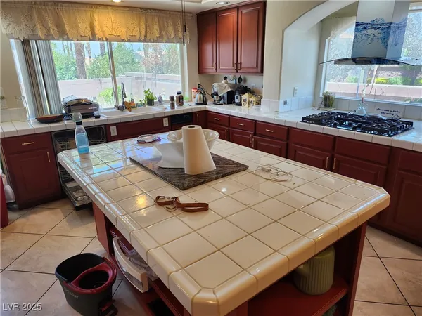 $3,850 | 6672 Coronado Palms Avenue, Las Vegas, NV 89139
