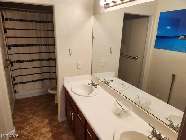 $3,850 | 6672 Coronado Palms Avenue, Las Vegas, NV 89139