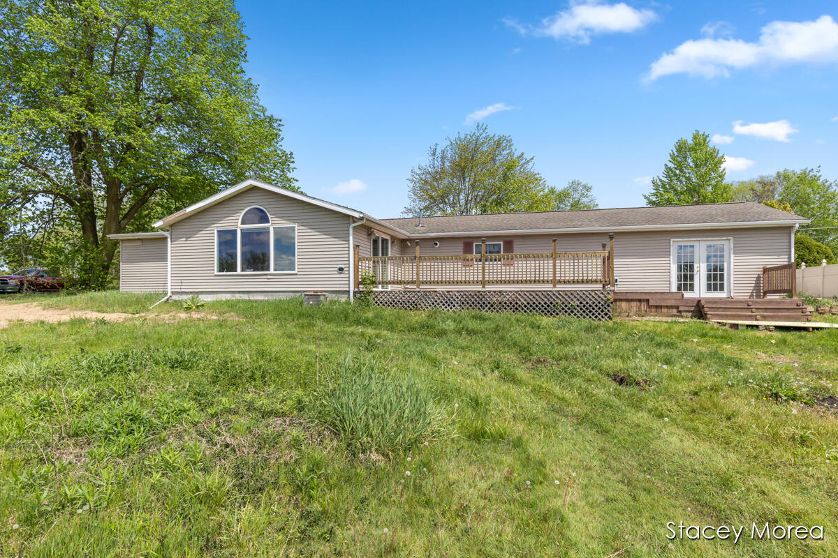 1910 Waterview Way Crystal, MI 48818 - Photo 24 of 33 IMG_1024