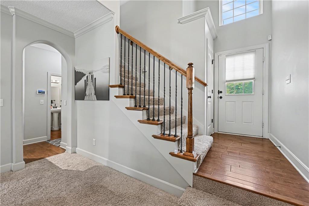 8928 Inkster Street Lenexa, KS 66227 - Photo 4 of 31