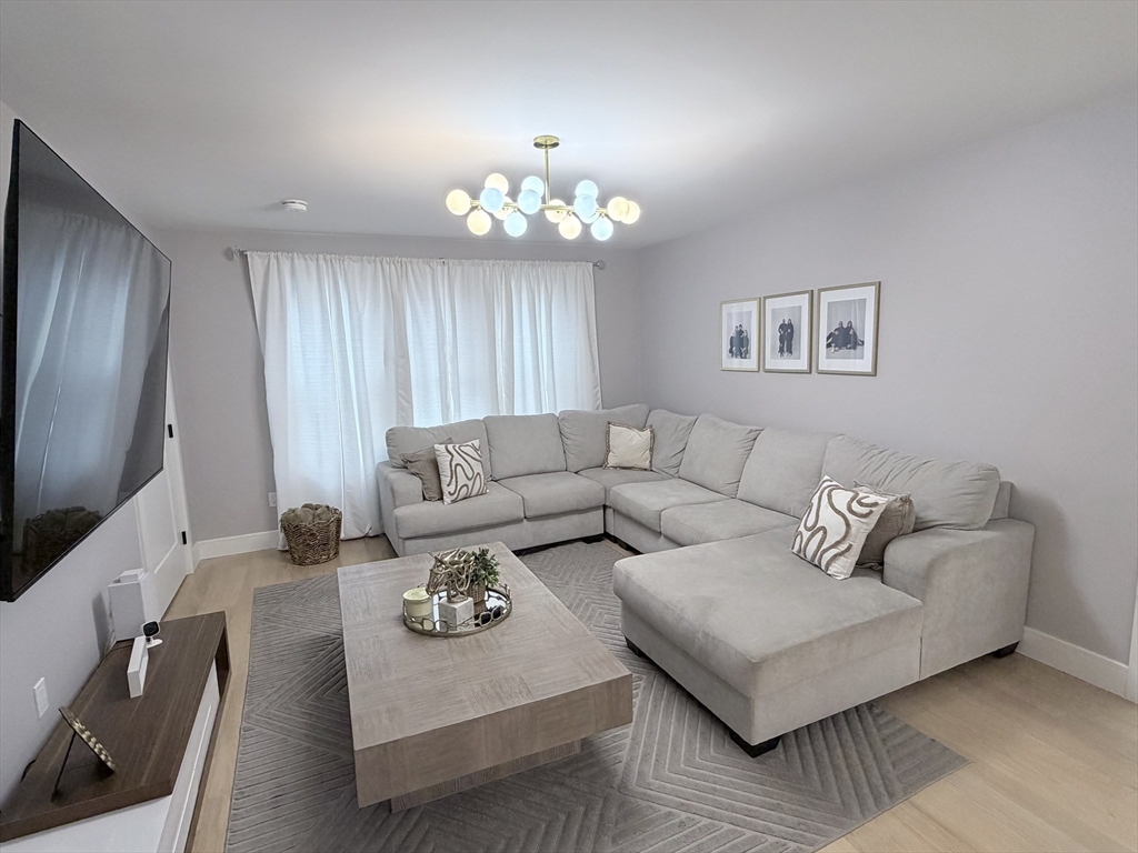 70 Upsala Street Worcester, MA 01607 - Photo 3 of 36