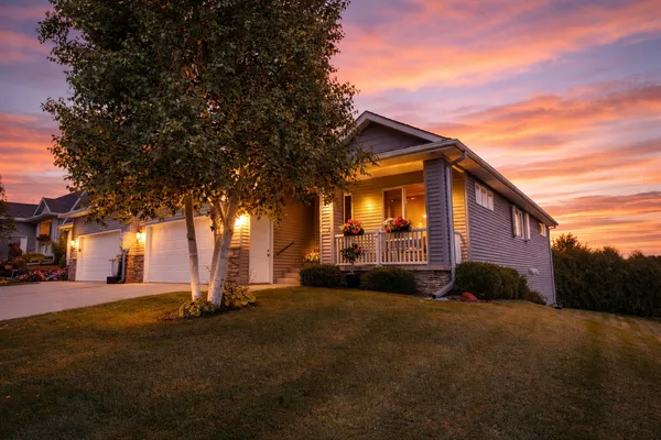 $449,500 | 2200 Greenfield Drive West, Northfield, MN 55057