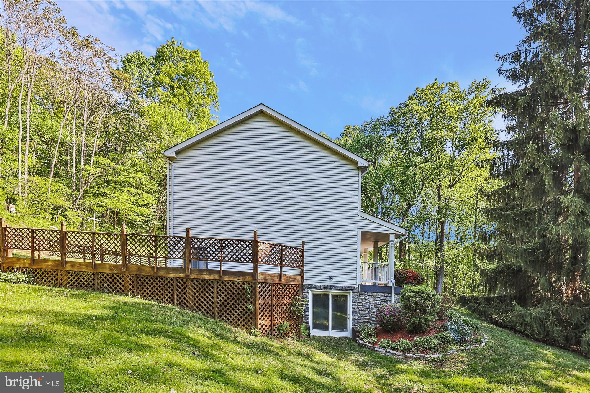 4509 Elmer Derr Road Frederick, MD 21703 - Photo 8 of 32 Side