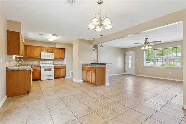 $1,700 | 2904 Mumphrey Road, Chalmette, LA 70043