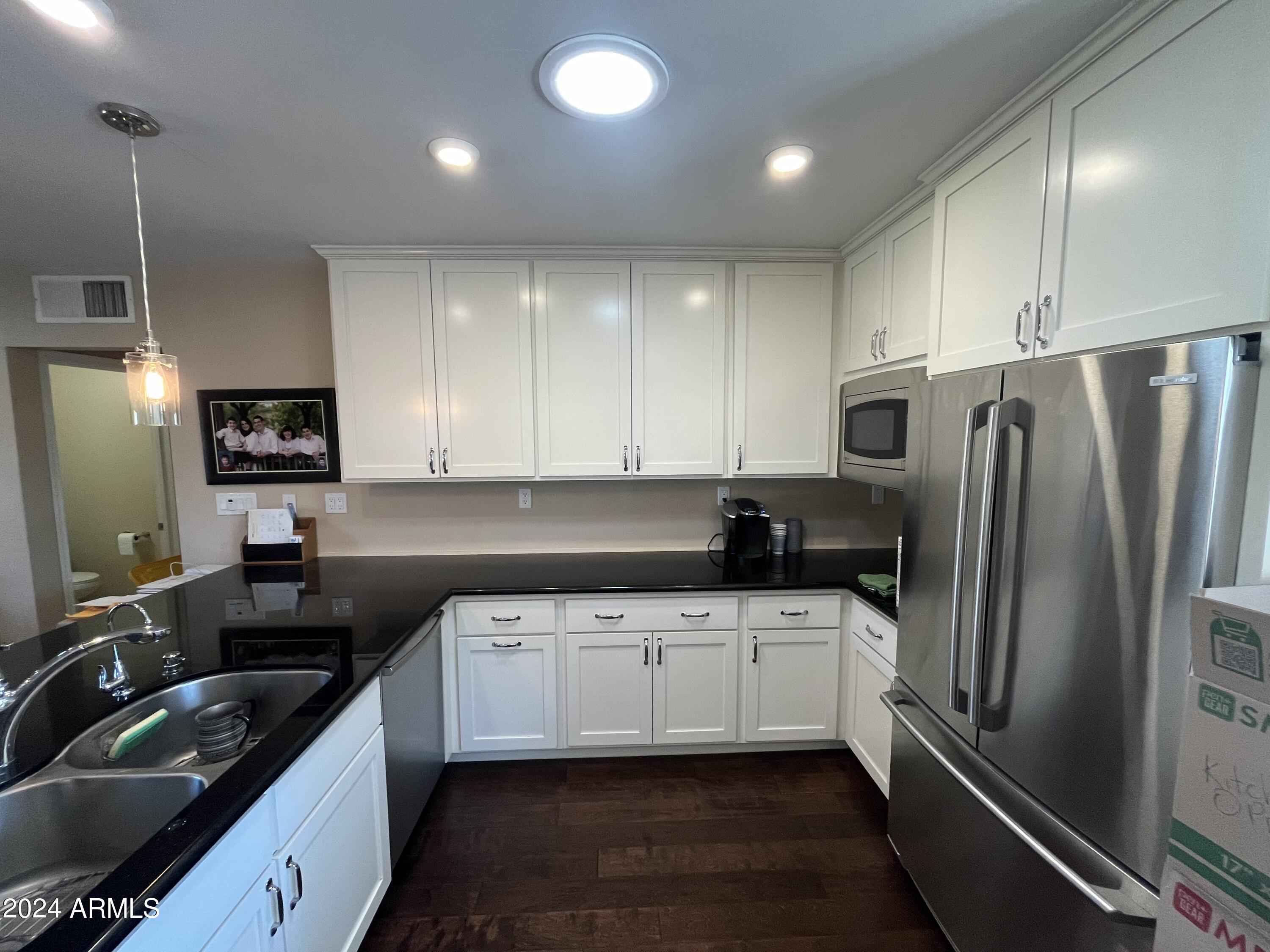 1135 East Lamar Road Phoenix, AZ 85014 - Photo 6 of 11 IMG_9235