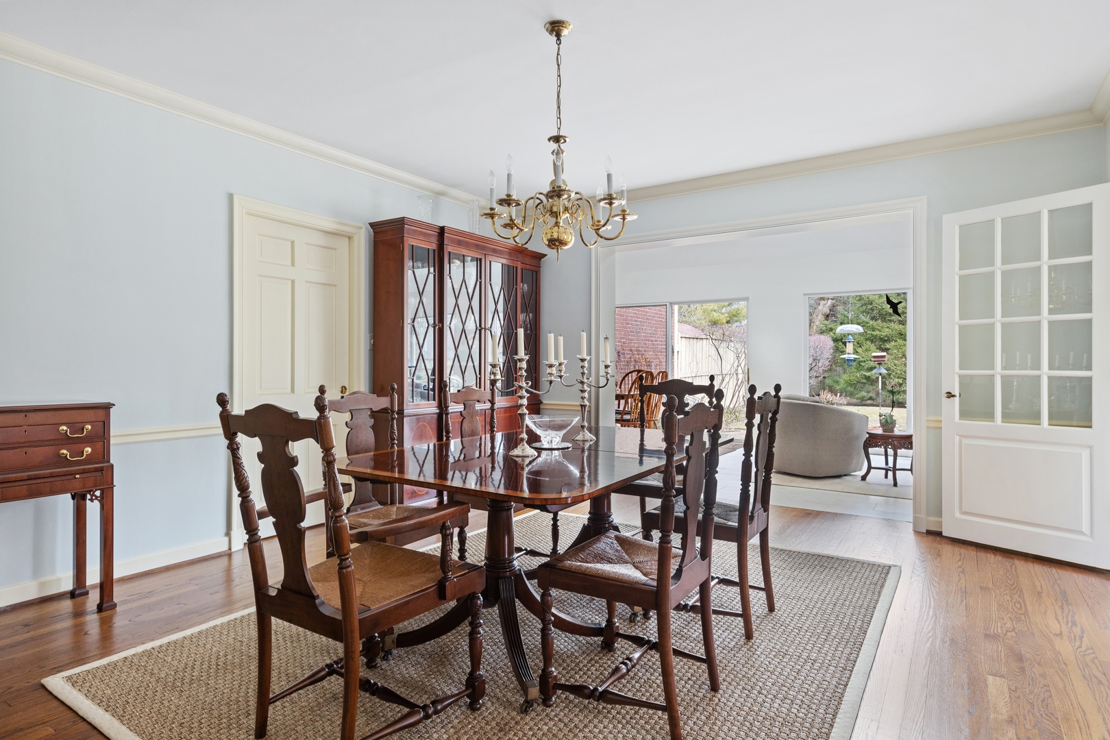 111 Apple Tree Road Winnetka, IL 60093 - Photo 5 of 34