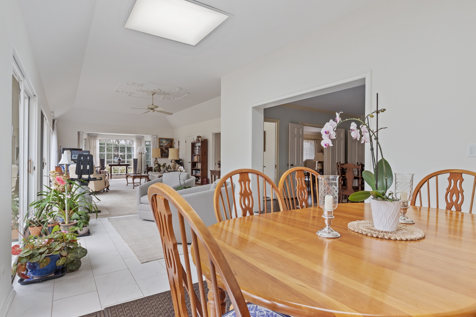 111 Apple Tree Road Winnetka, IL 60093 - Photo 7 of 34