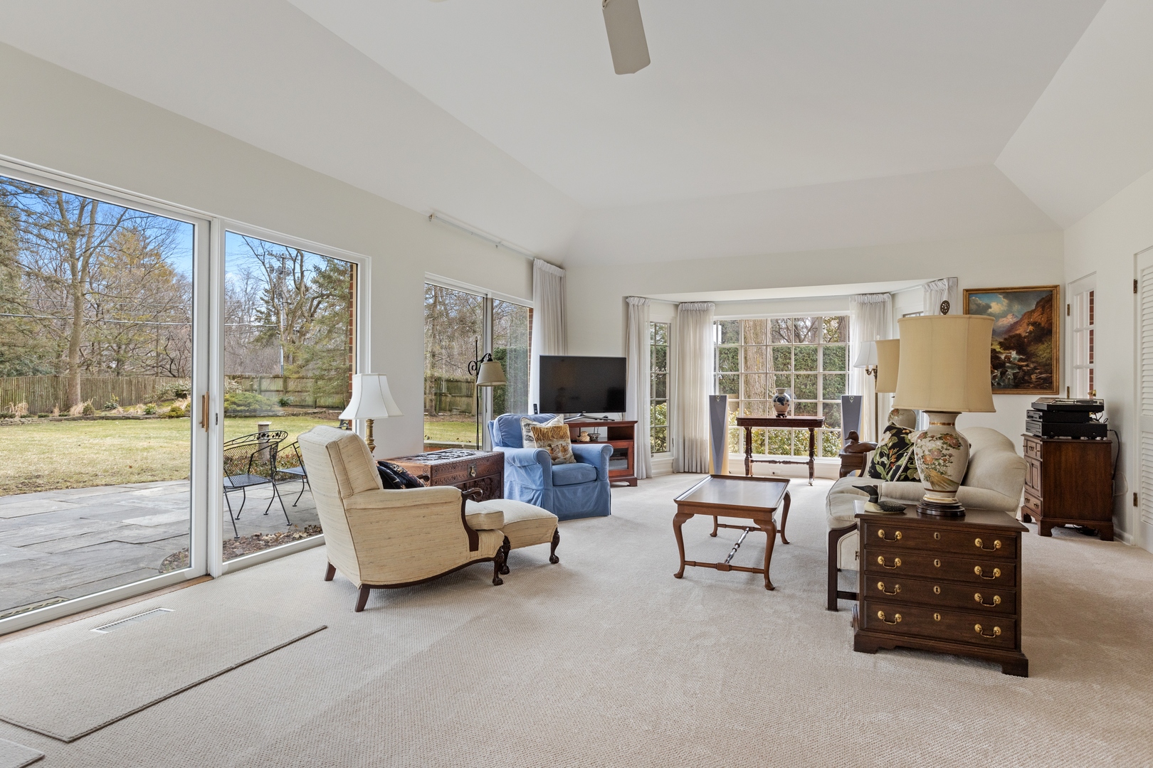 111 Apple Tree Road Winnetka, IL 60093 - Photo 10 of 34