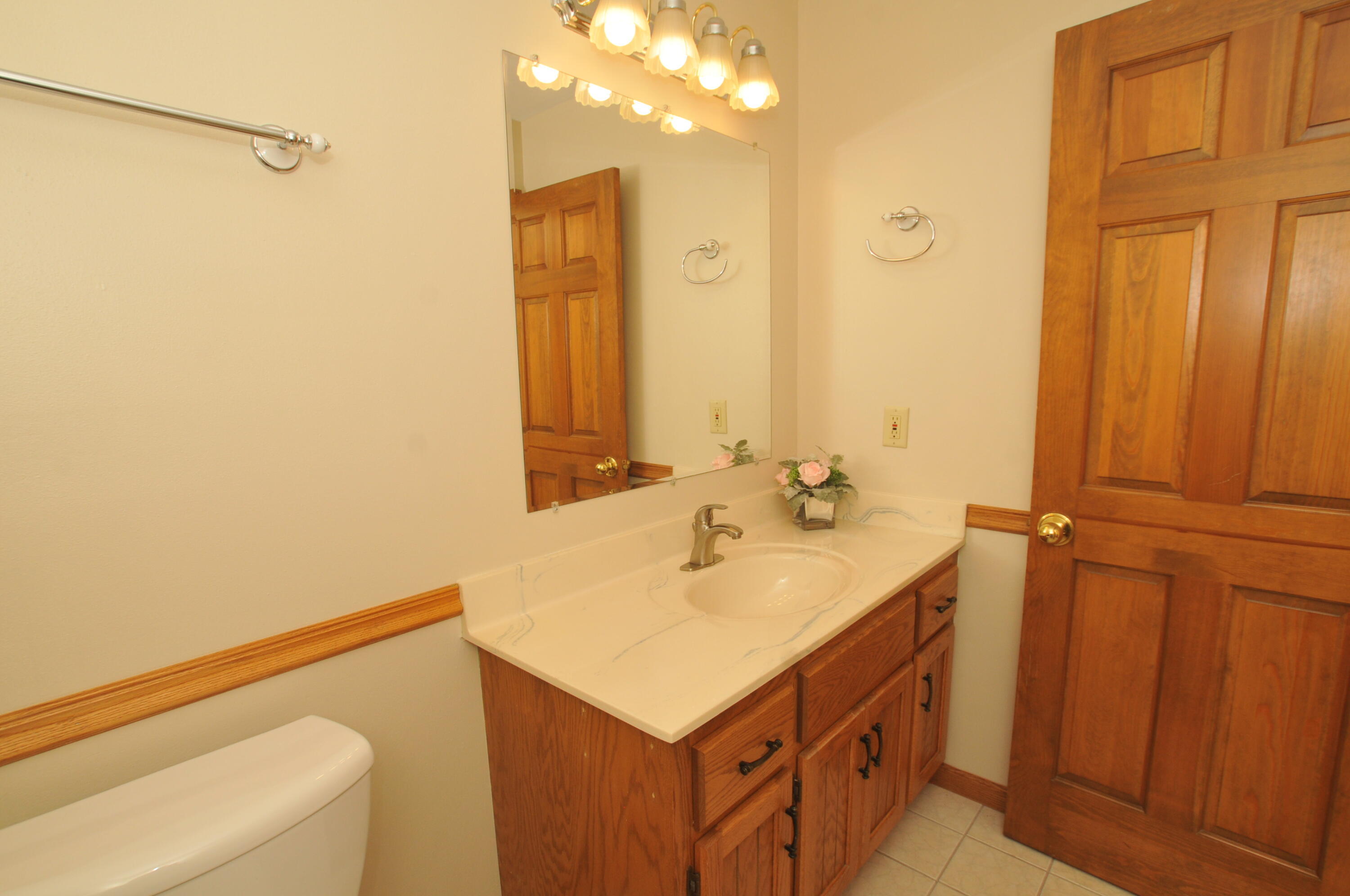 2436 5 1/2 Mile Road Caledonia, WI 53402 - Photo 32 of 44 DSC_0842