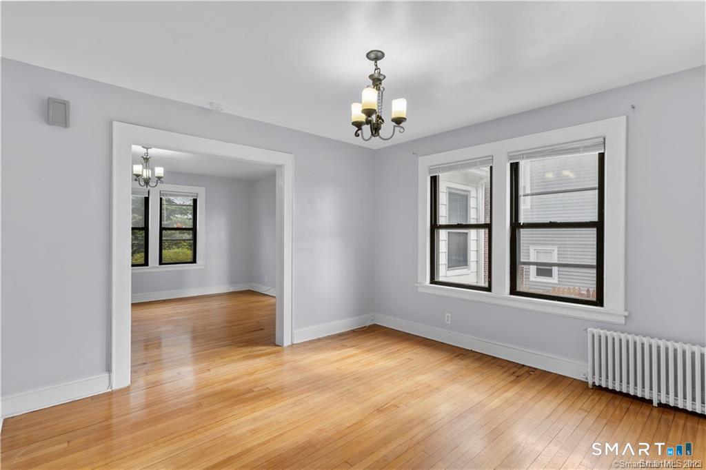 112 Colonial Road Stamford, CT 06906 - Photo 21 of 39
