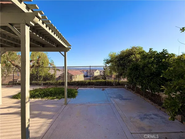 $3,300 | 29313 Clear View Lane, Highland, CA 92346