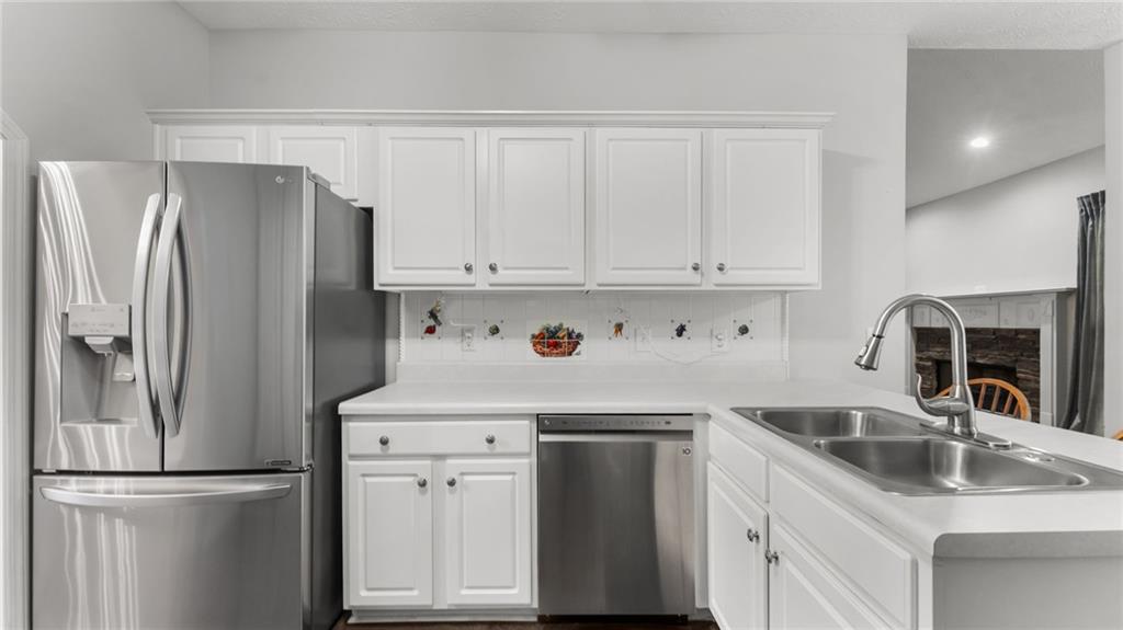 256 Spring Meadows Avenue Dallas, GA 30157 - Photo 10 of 38