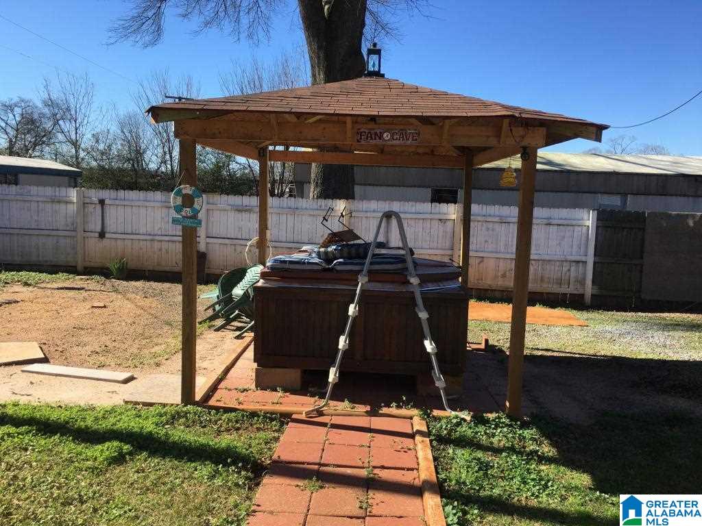 523 13th Street Sylacauga, AL 35150 - Photo 19 of 27